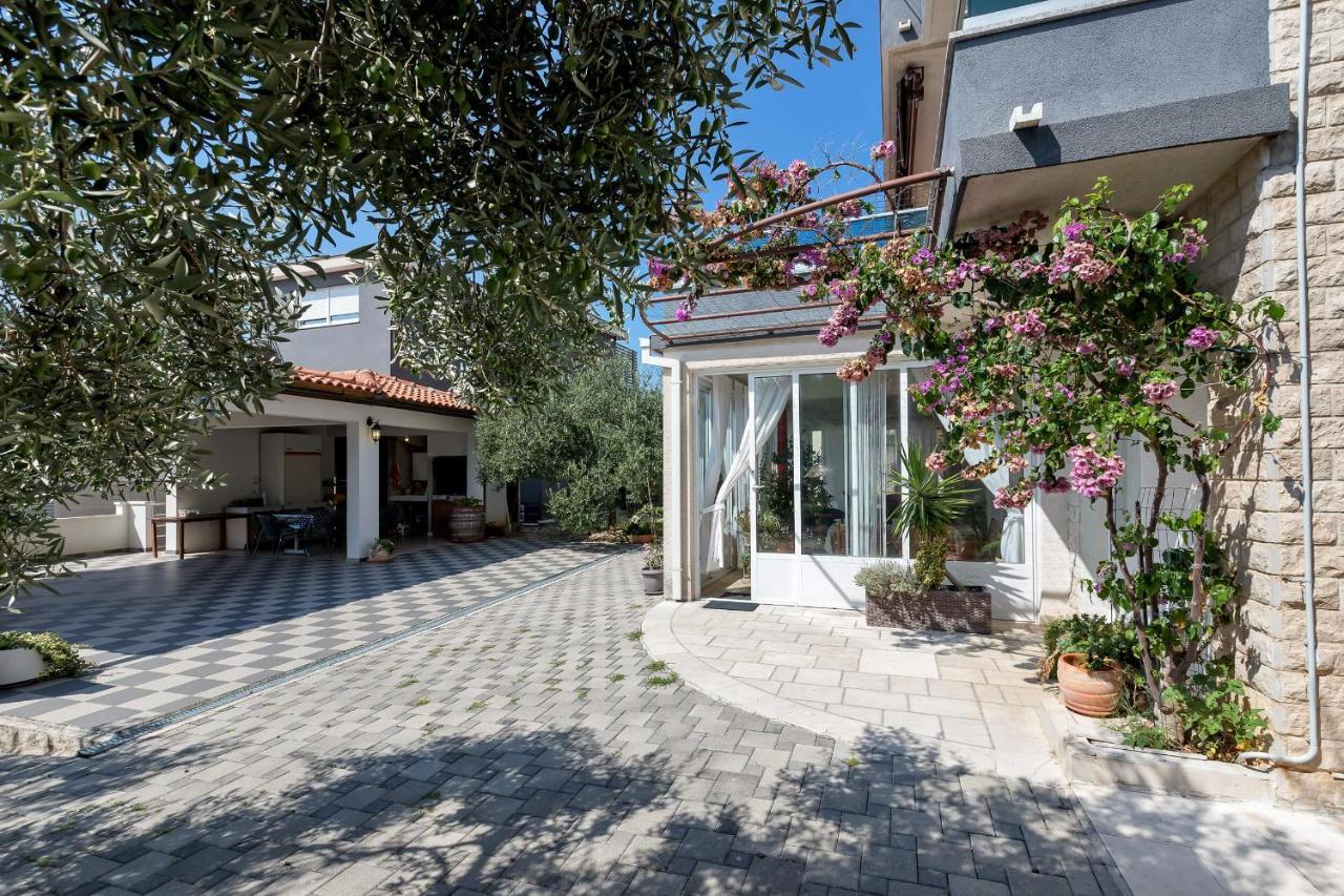 Apartments Vele Makarska Exterior foto